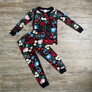 Hanna Andersson Black Floral Pajama Set Size 4